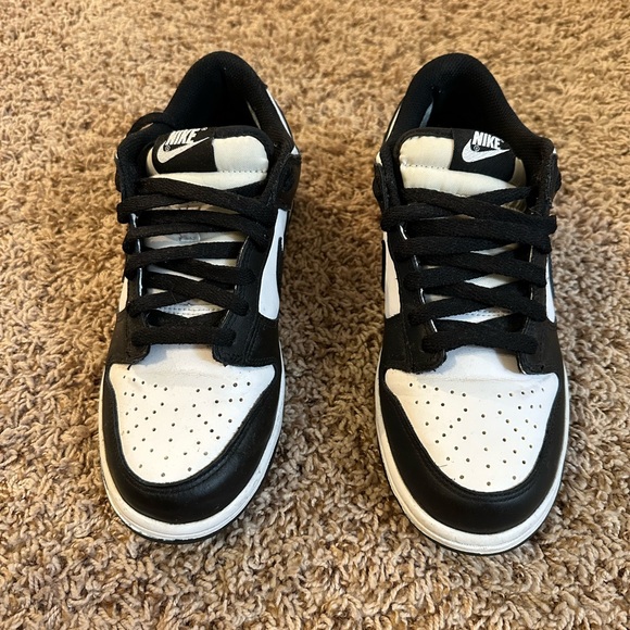 Nike Dunks Panda - Picture 2 of 9